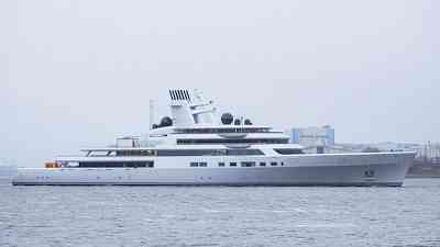 140+ metre Lürssen super yacht Ali Baba transported to Hamburg