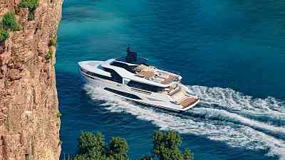  Meet the Ferretti Yachts Infynito 80