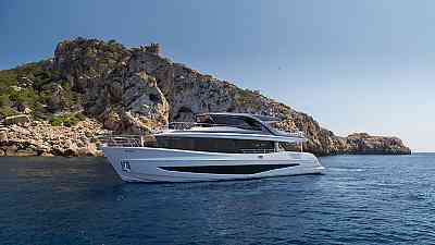 Princess Yachts Unveils the X90