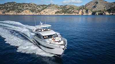 Reviewed: Princess Yachts Y80