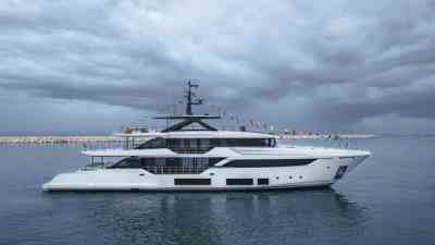 CUSTOM LINE NAVETTA 38: SECOND LAUNCH IN LESS THAN A YEAR