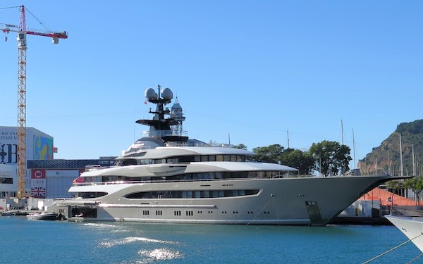 95 metre super yacht Whisper in Barcelona