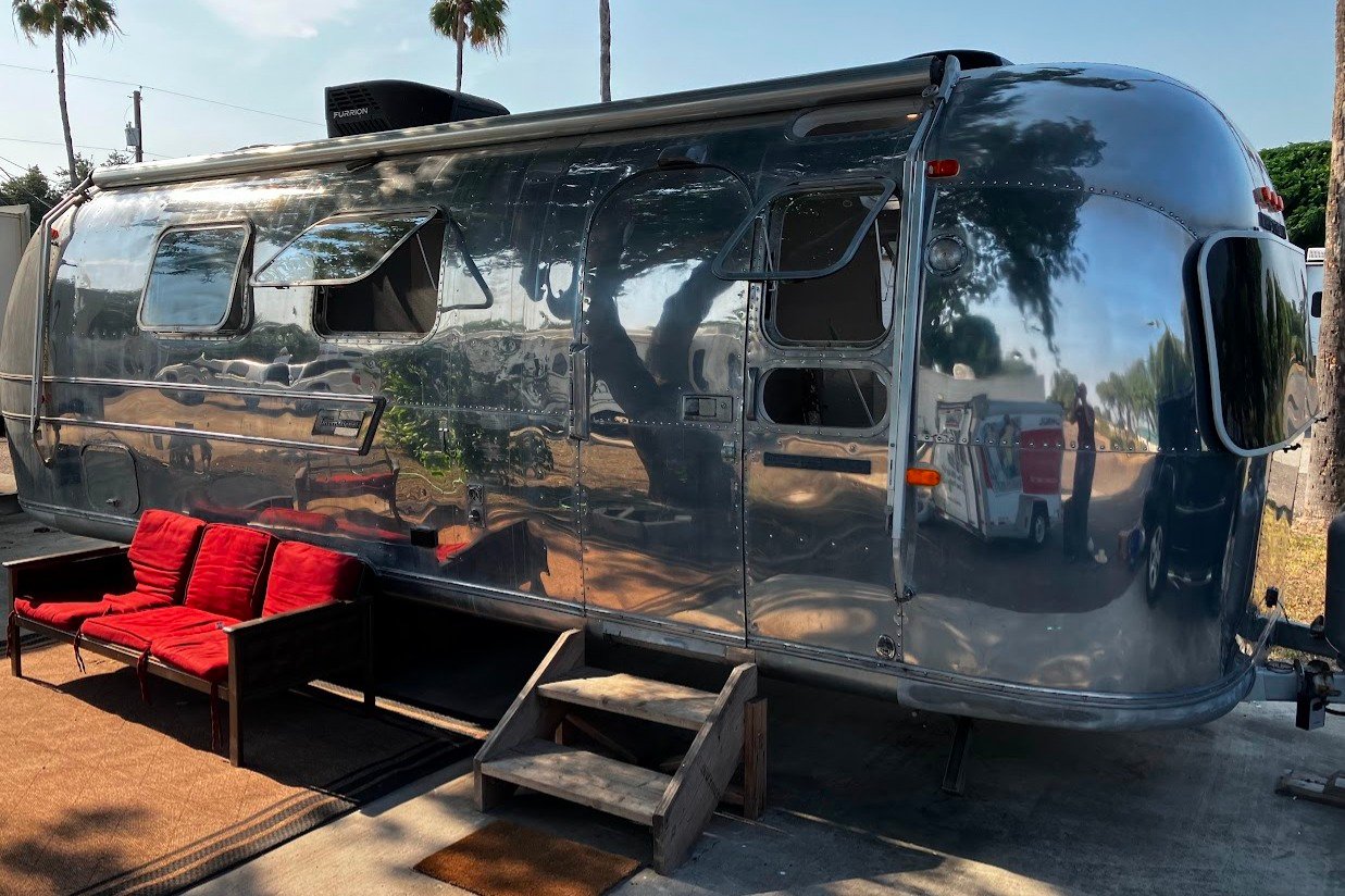 1971 Airstream International Land Yacht Overlander