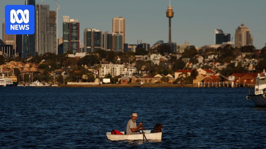 This artist lives on a run-down yacht in one of Sydney's most affluent areas. He fears the death of Australia's creative oasis