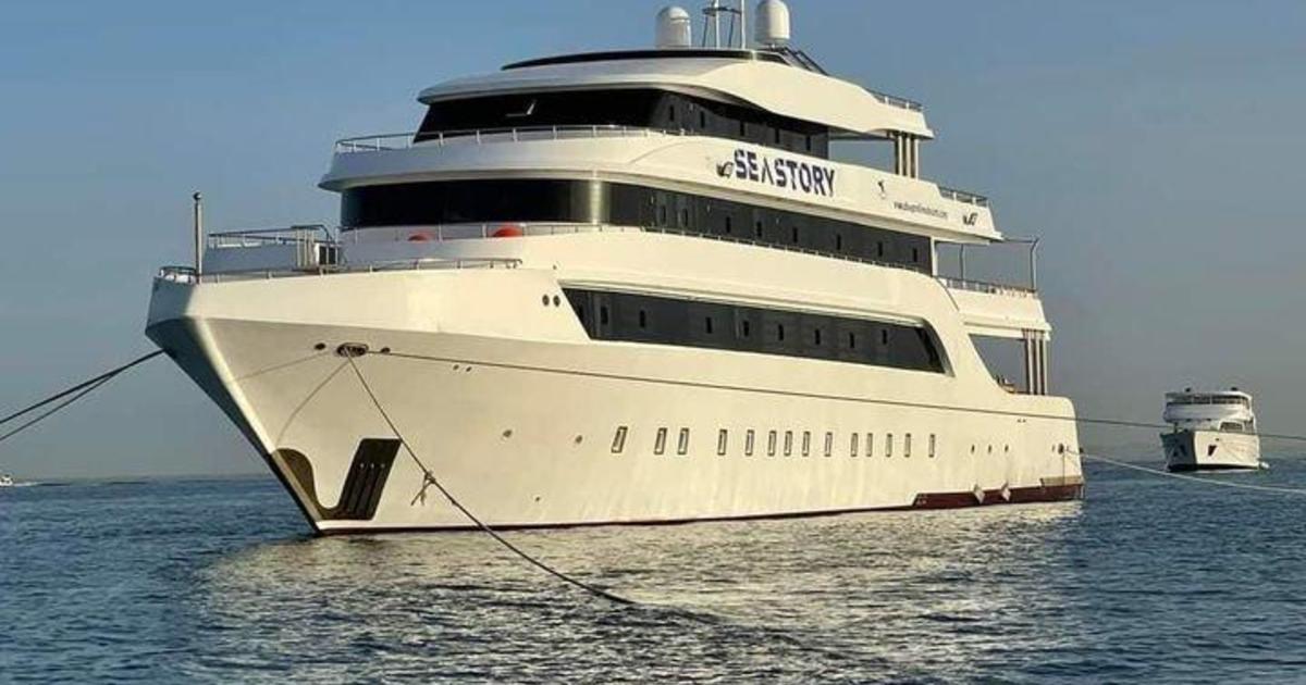 17 people missing after Egyptian tour boat sinks on Red Sea diving trip