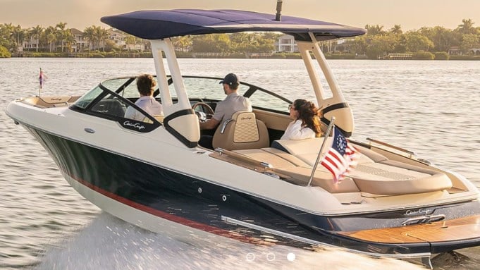 This New 25-Foot Wake-Surf Boat Blends Elegant Design With a Killer Swell