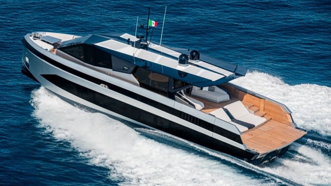 This New 70-Foot Weekend Cruiser Has a Salon That Doubles as a Solarium